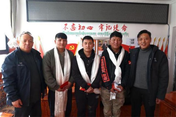 236374967292854760822910002